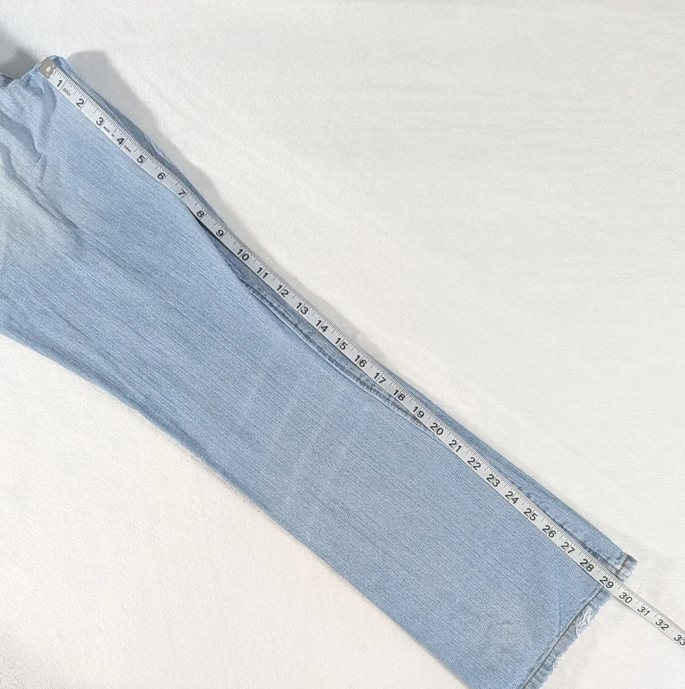 ❤️ American Eagle True Boot Distressed 100% Cotton Size 0 Short Light Wash - Picture 11 of 14